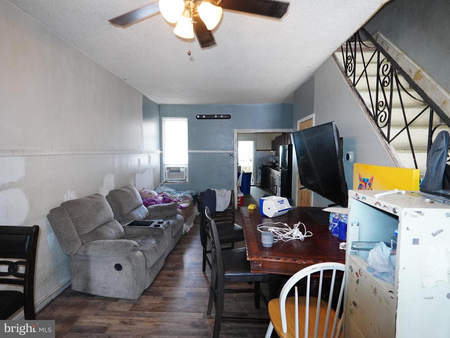 1811 E Ontario Street photo 5