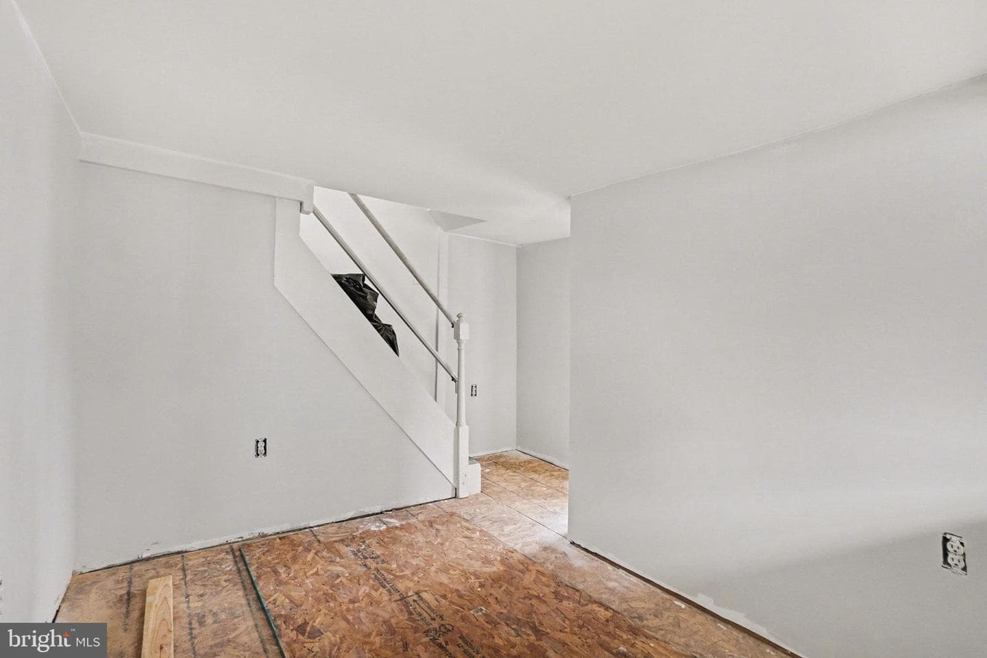 122 N High Street photo 10
