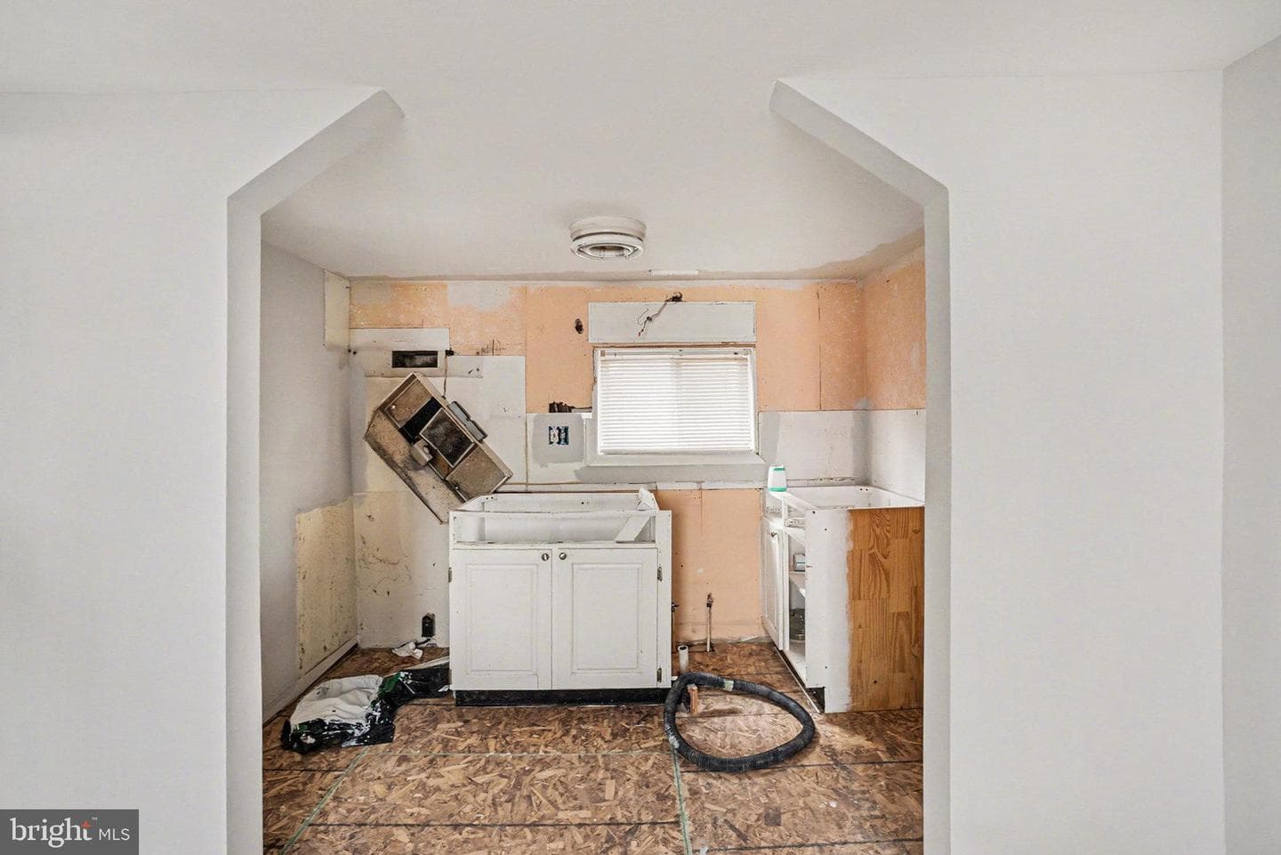 122 N High Street photo 12