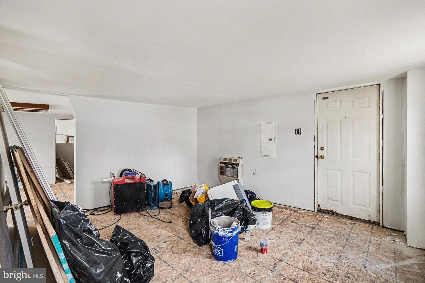 122 N High Street photo 7