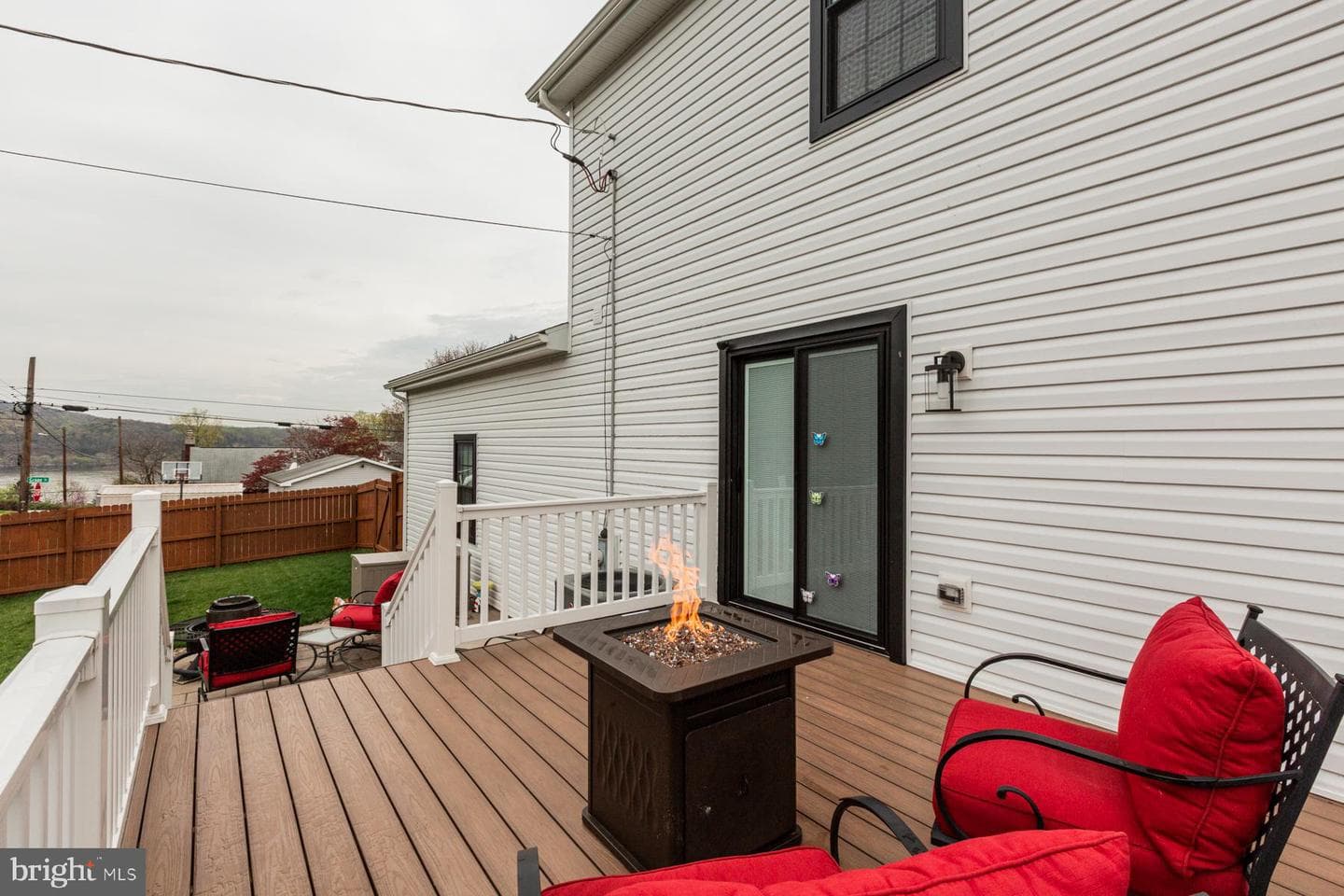 515 Maple Avenue photo 6