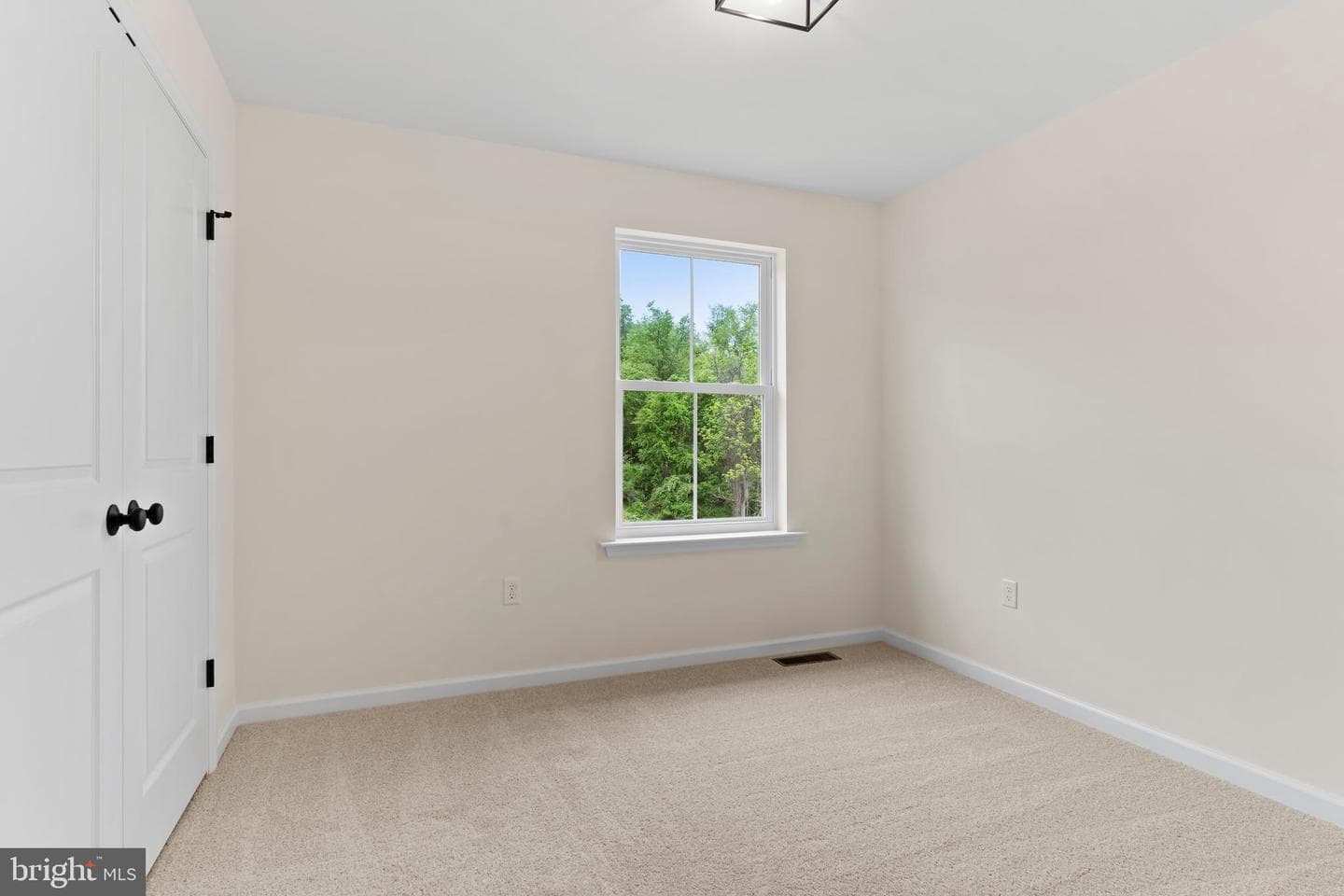 56 Pinetree Drive photo 32