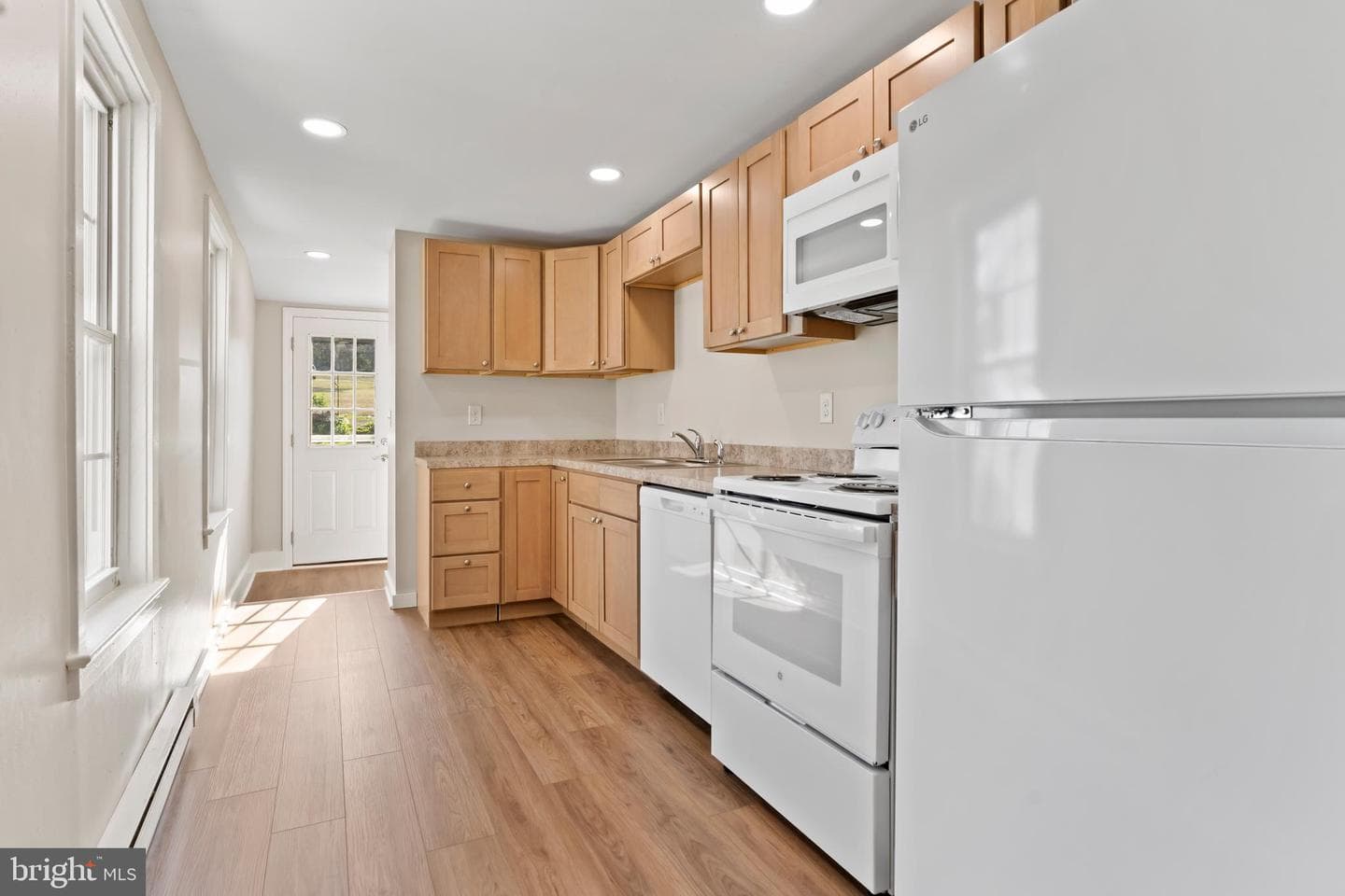 224/226 Lincoln Street photo 9