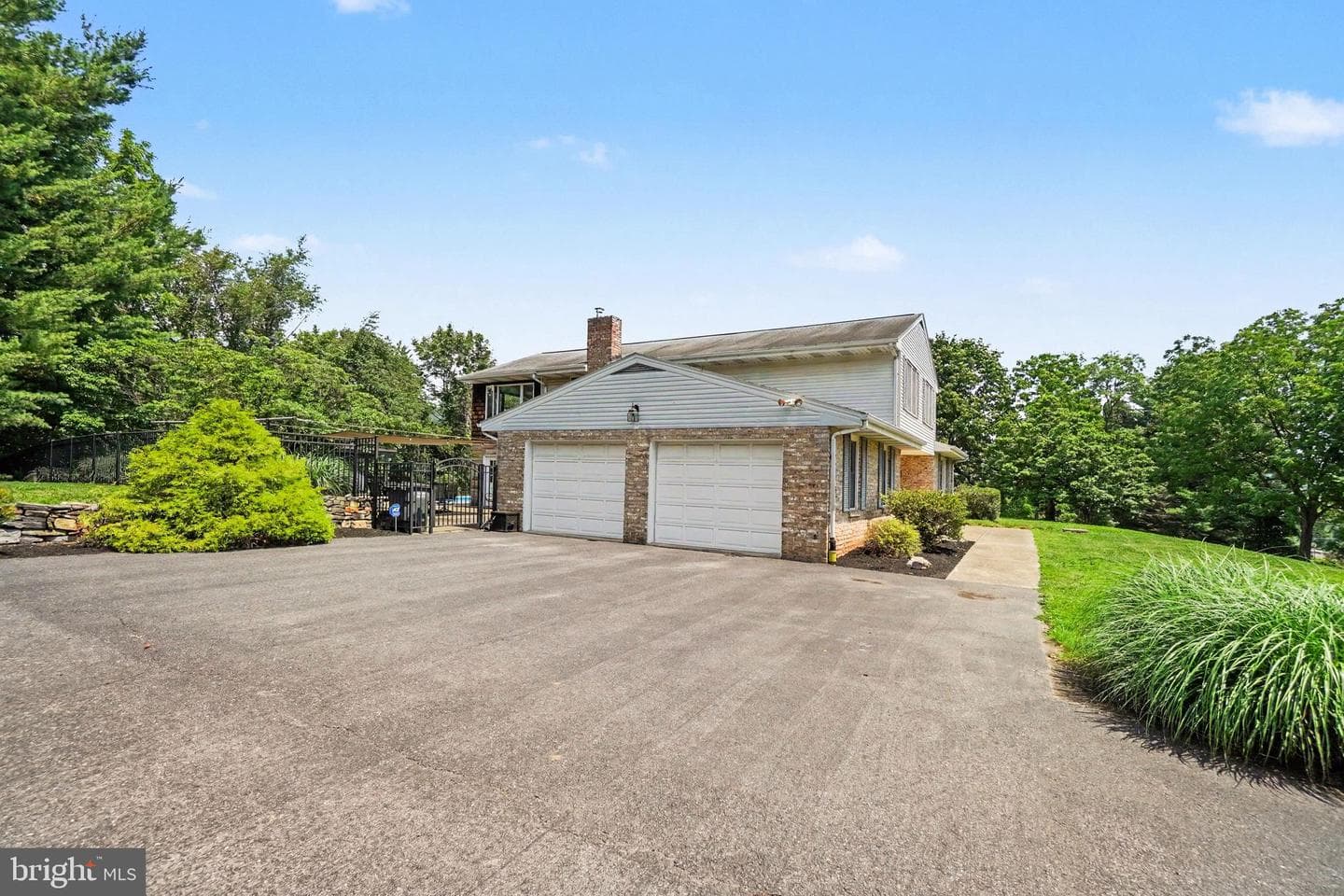 2525 Valley Road photo 38