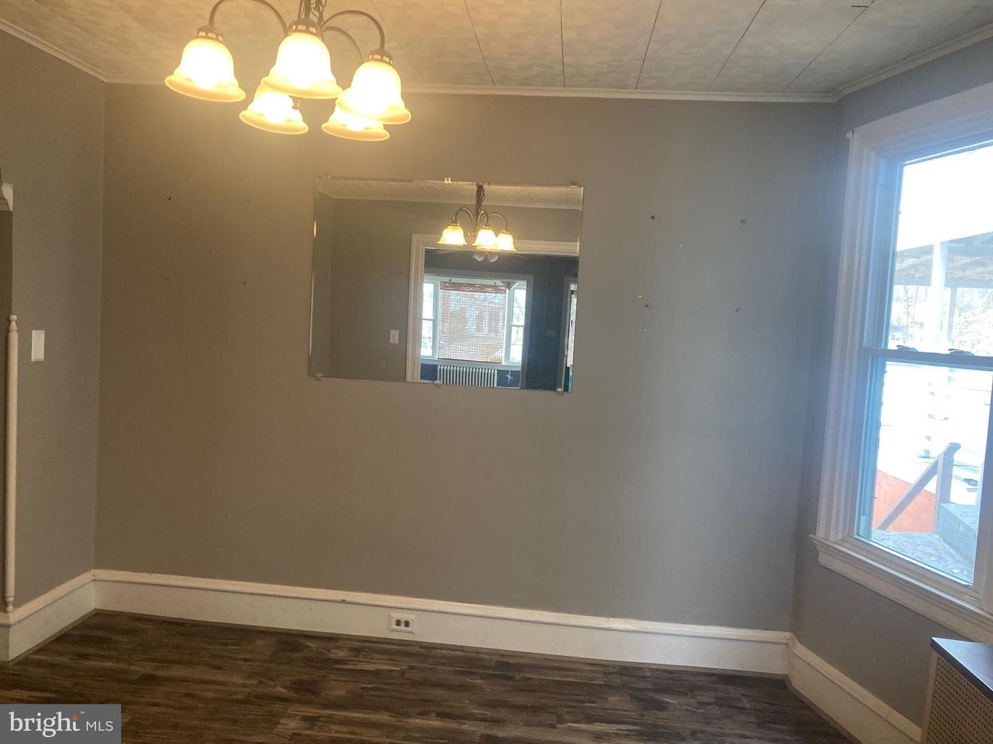 2054 W Market Street photo 11