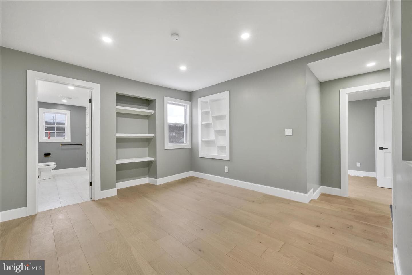 442 Lewis Street photo 17