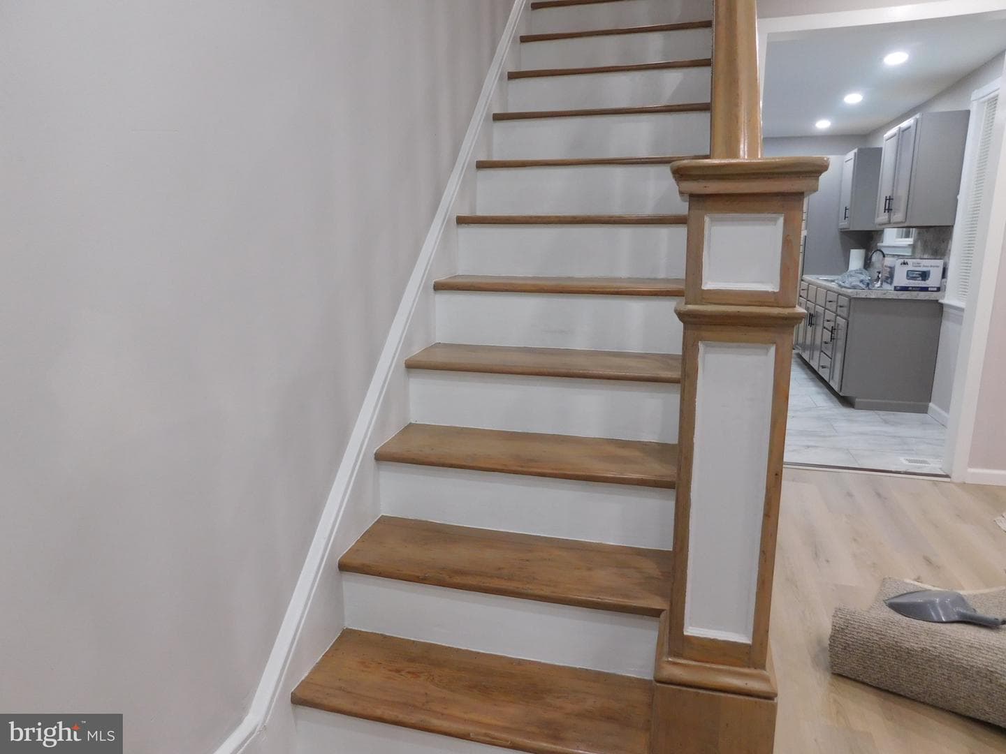 1103 W Market Street photo 9