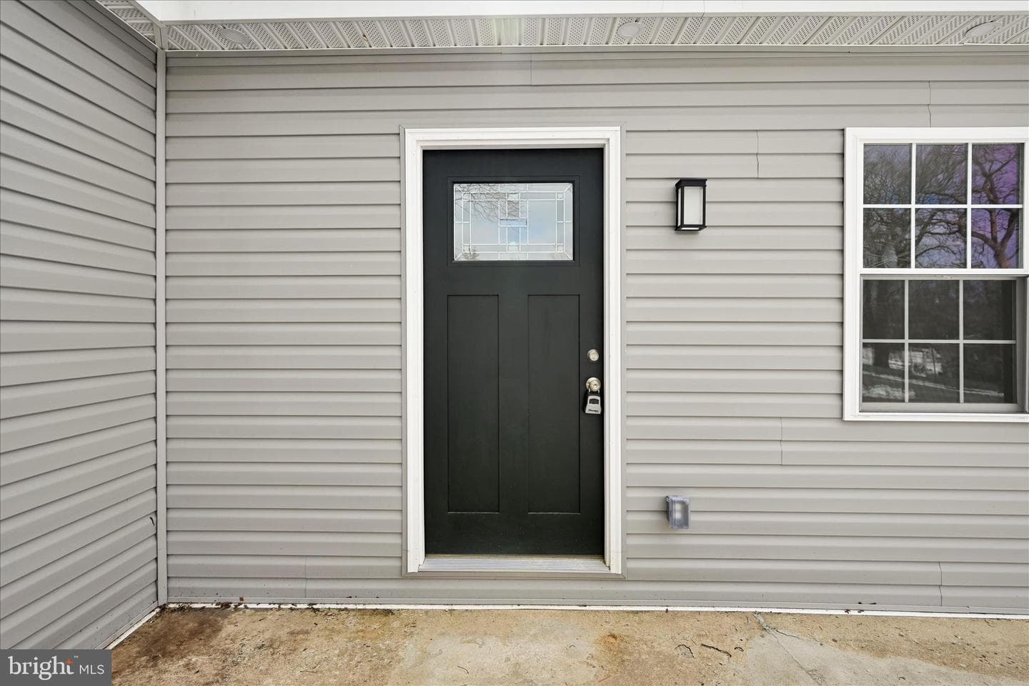 200 Willow Road photo 8