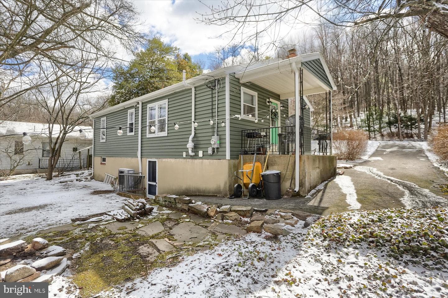 144 Mahantongo Drive photo 34