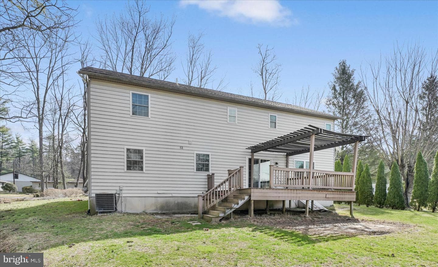 207 Pine Boulevard photo 38