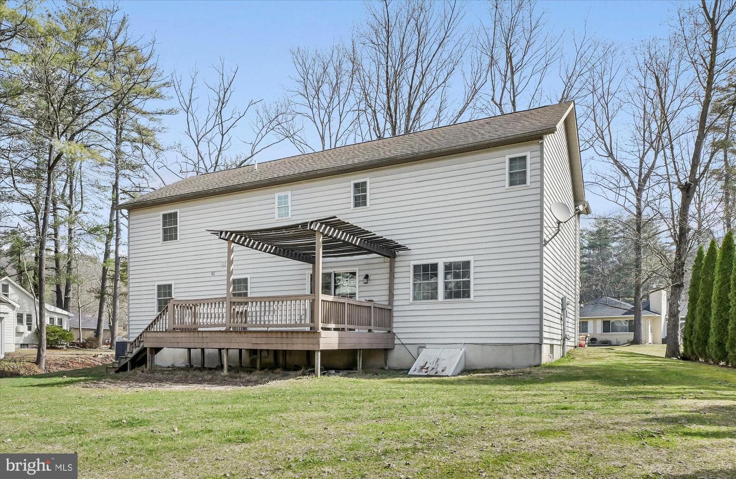 207 Pine Boulevard photo 44
