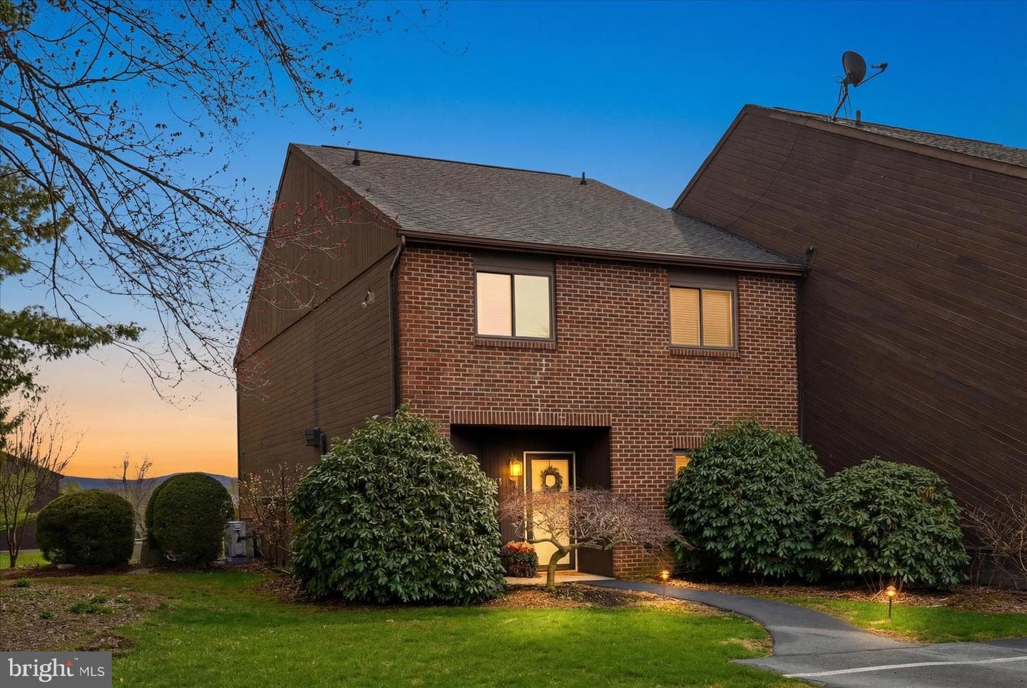 1001 Village Road photo 2
