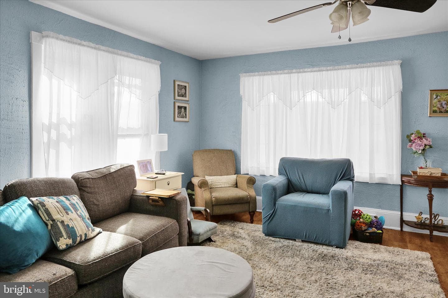 1506 Mount Hope Avenue photo 10