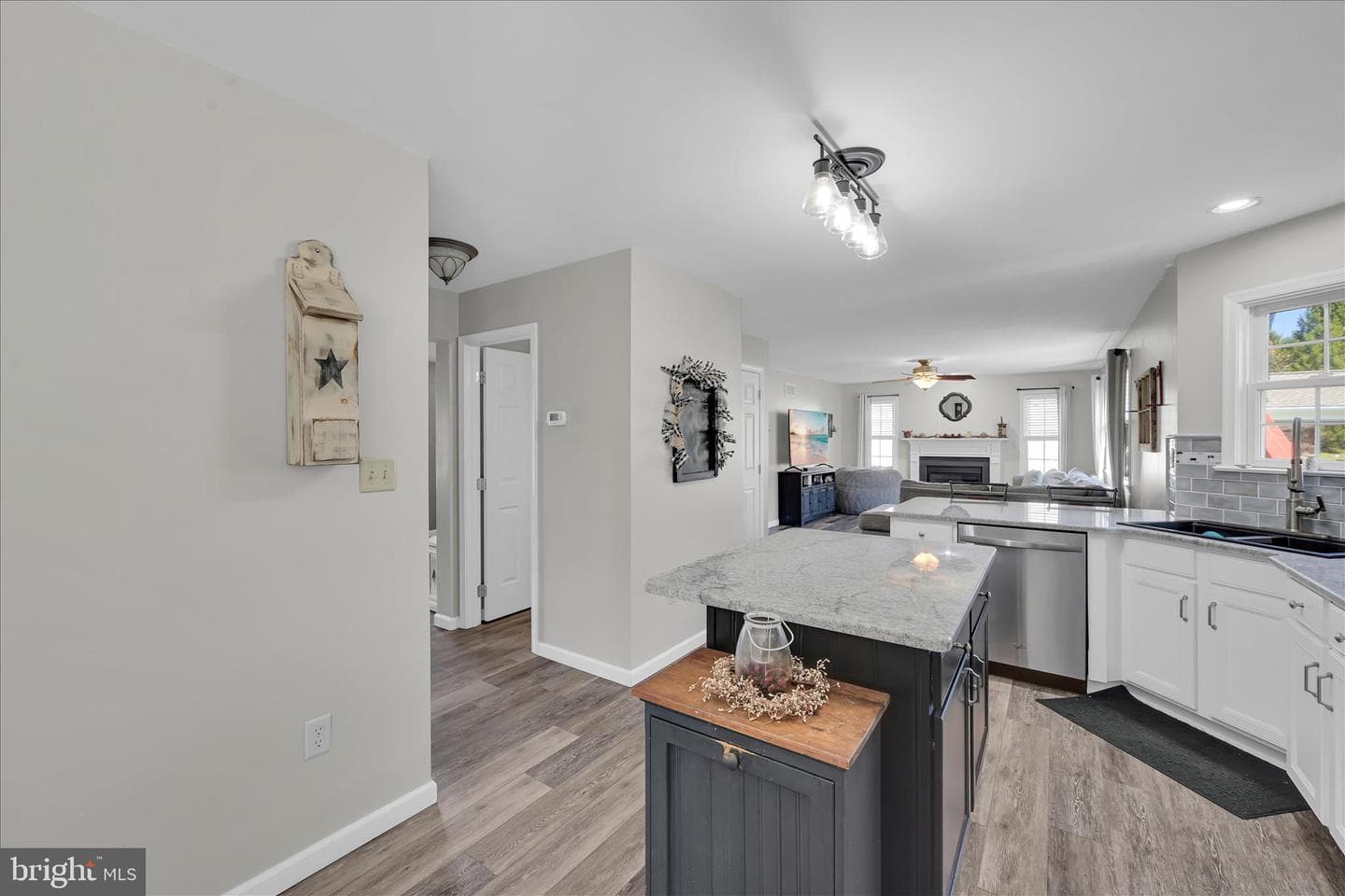 111 Holly Road photo 16