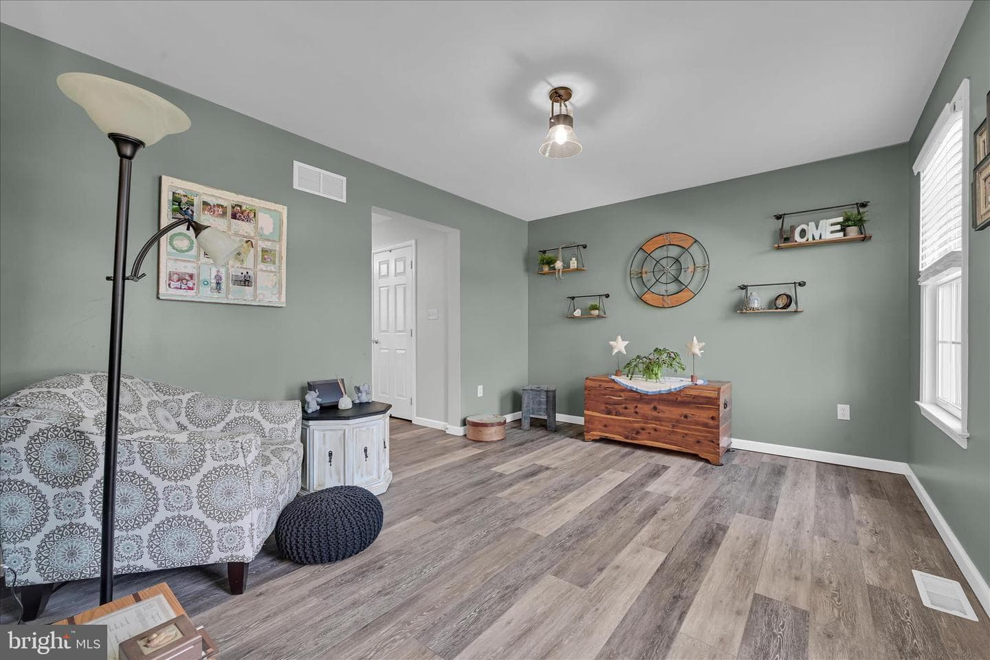 111 Holly Road photo 21
