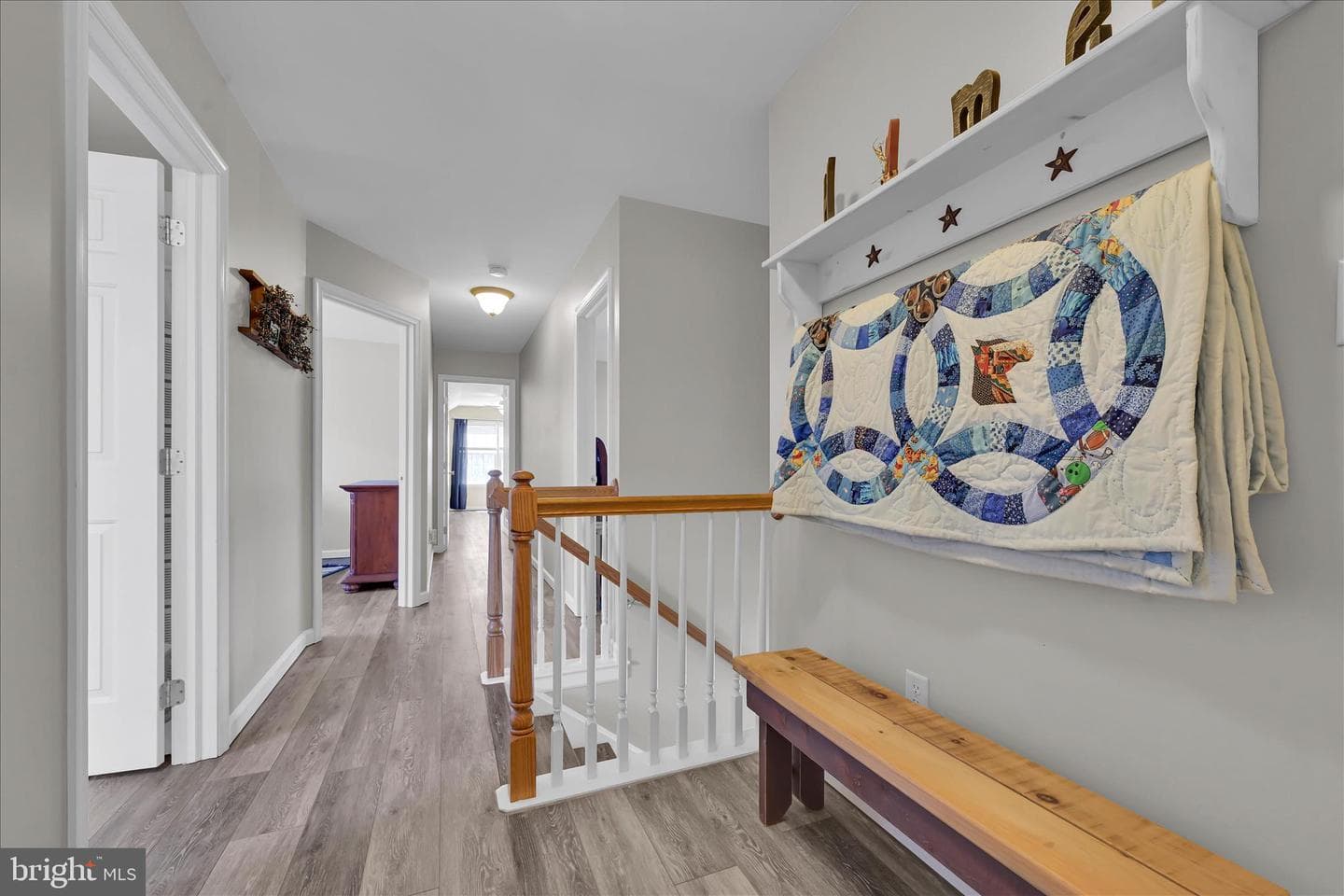 111 Holly Road photo 29