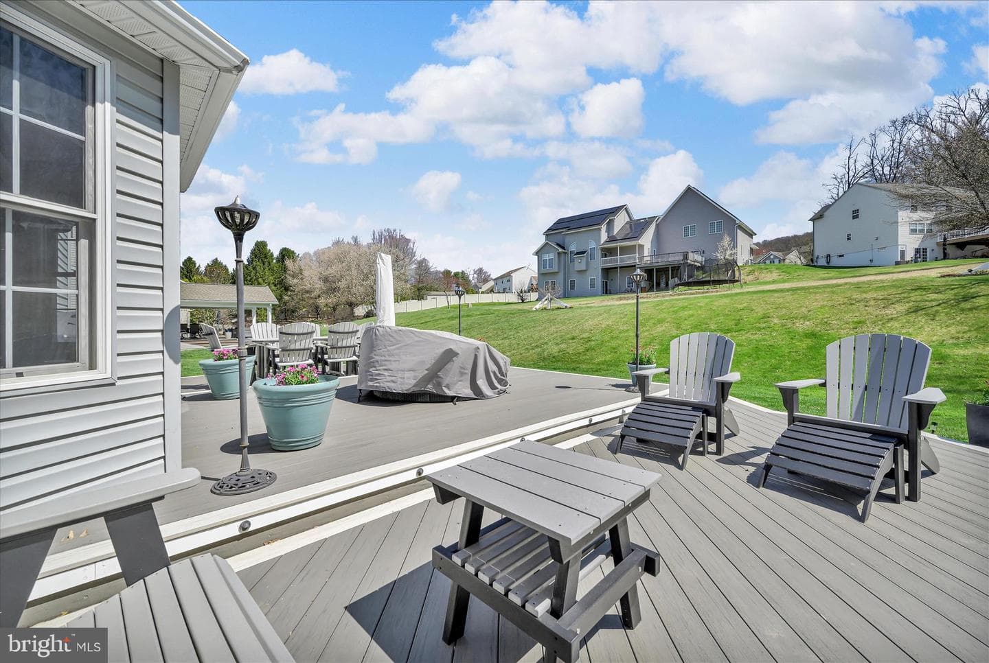 111 Holly Road photo 41