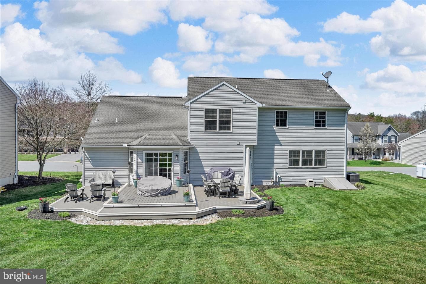 111 Holly Road photo 43