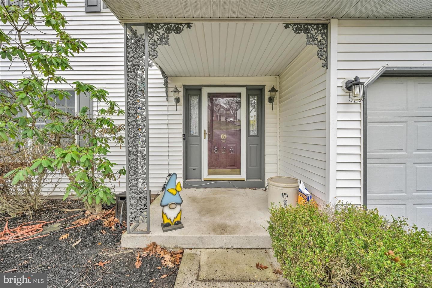 826 Pinewood Drive photo 5