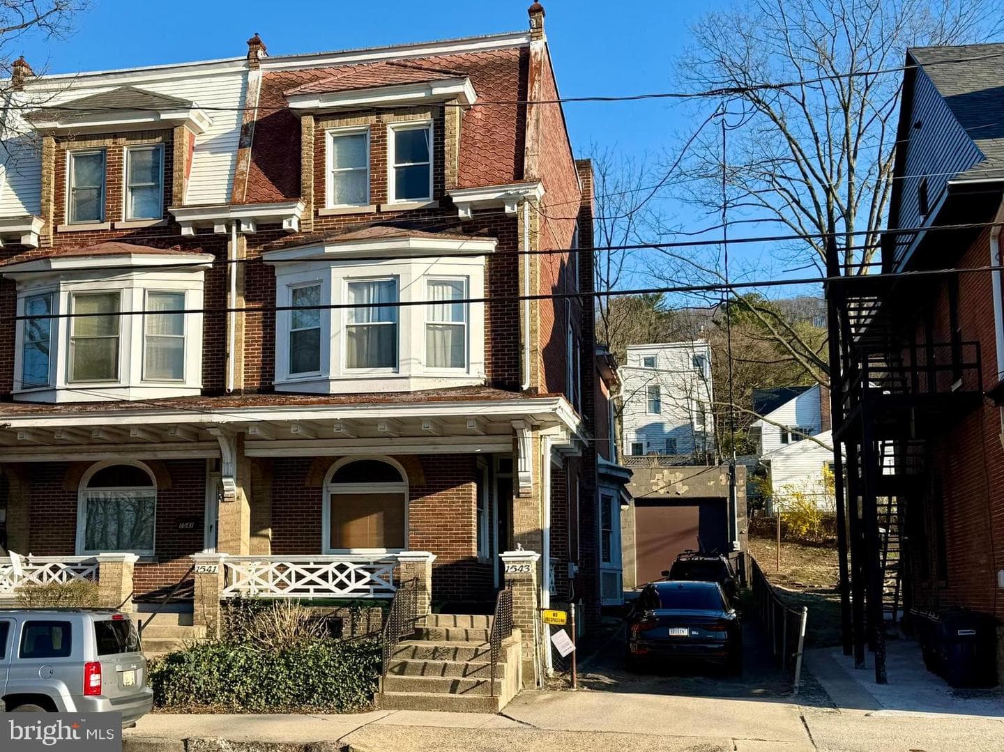 1543 W Market Street