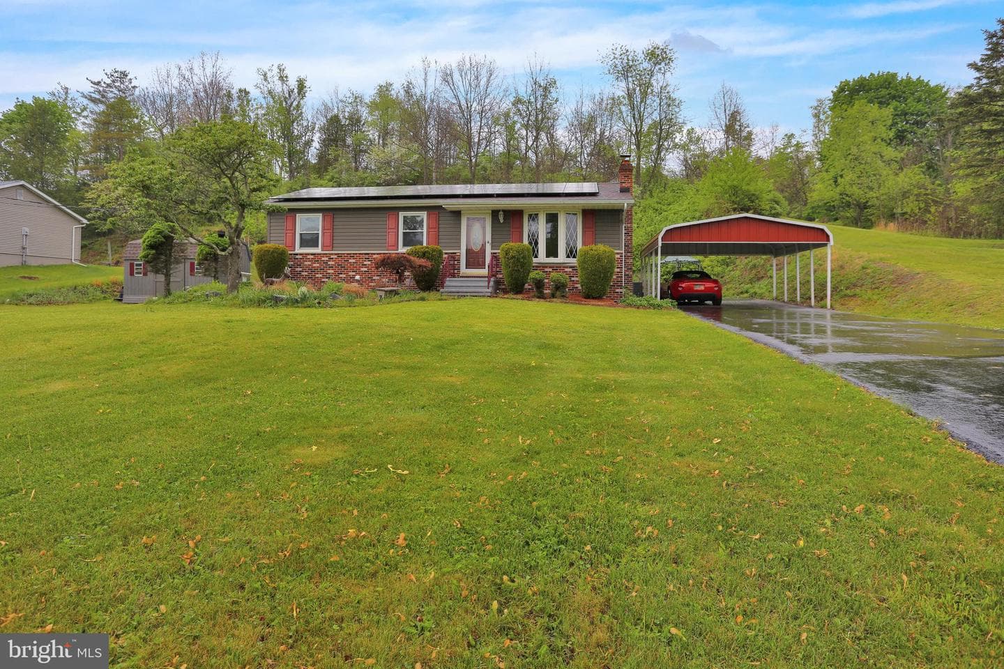 183 E Adamsdale Road