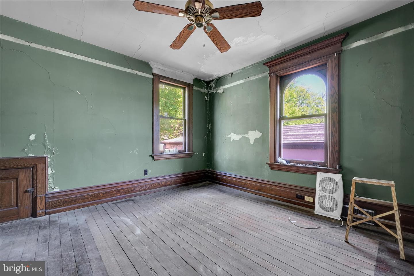 914 W Market Street photo 32