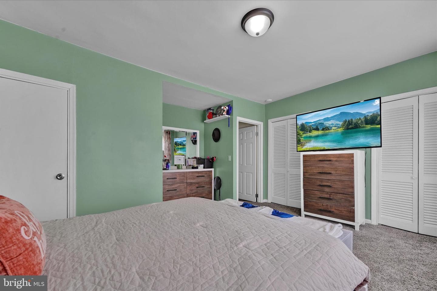 100 W Cherry Street photo 21