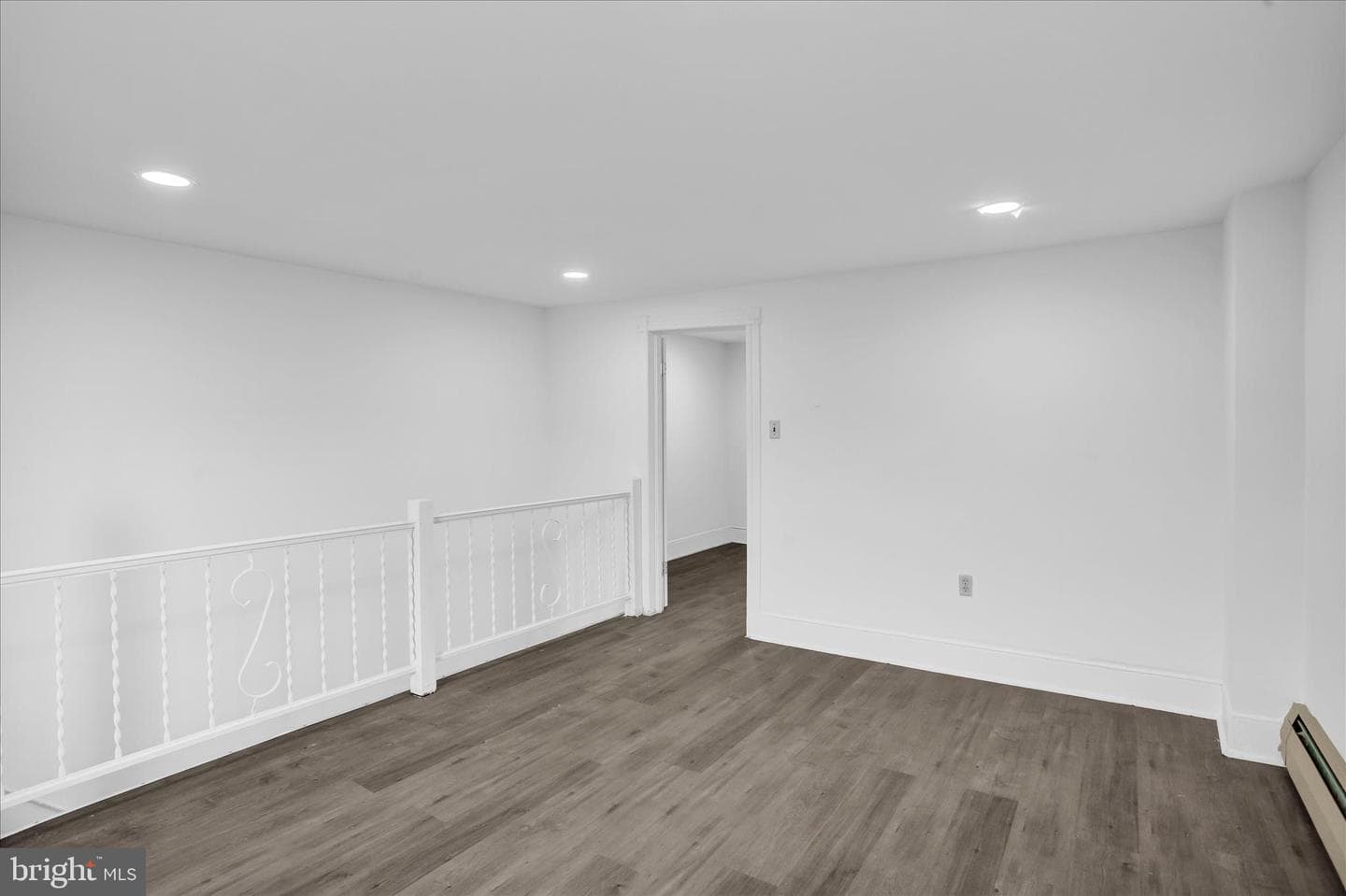 704 Laurel Boulevard photo 25
