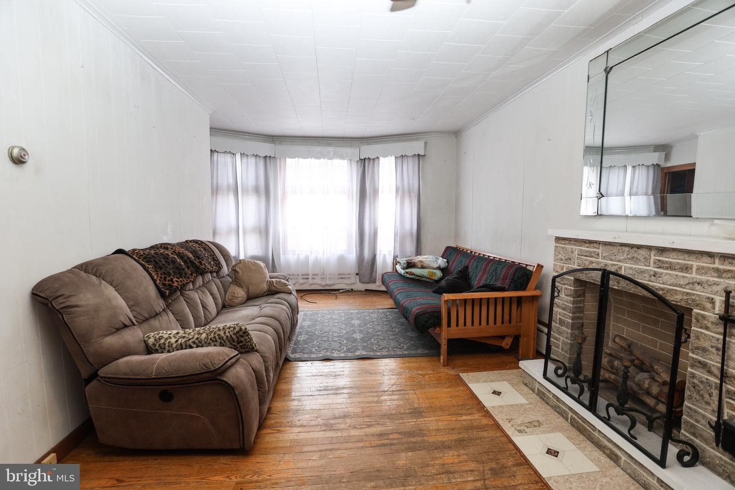 320 W New York Street photo 4