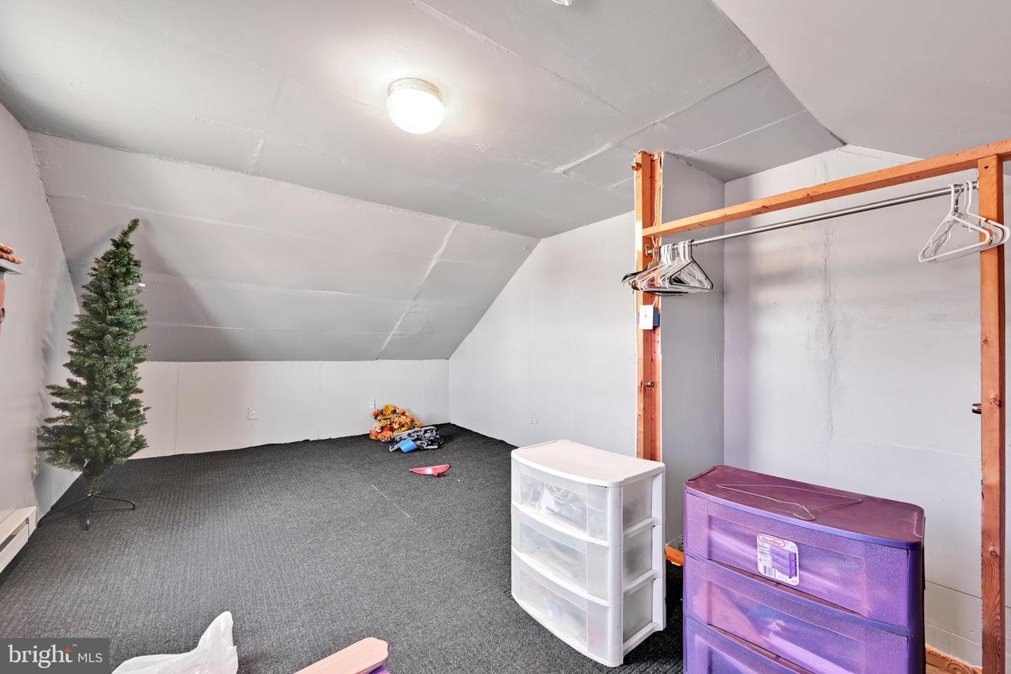 532 W Washington Street photo 17