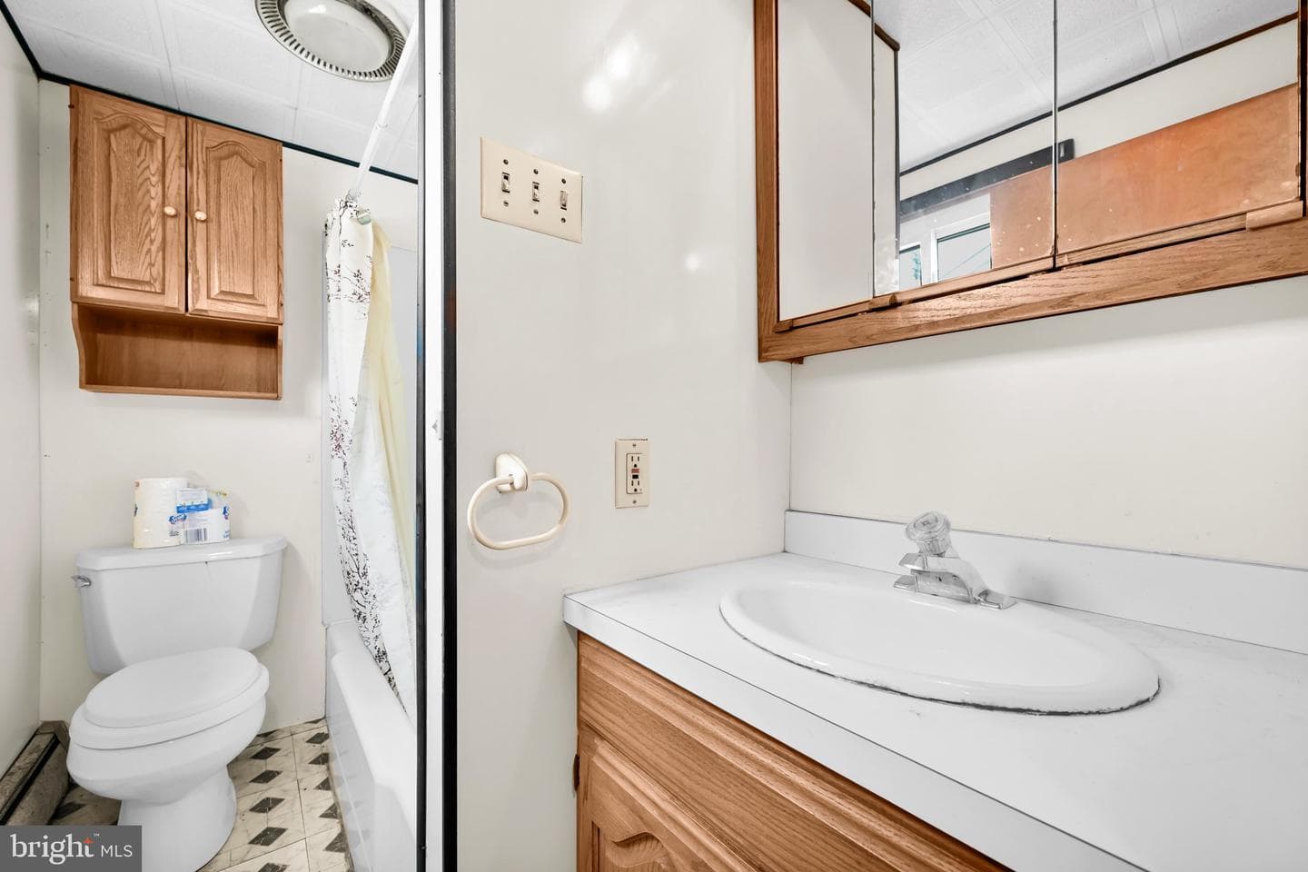 212 N Nichols Street photo 18