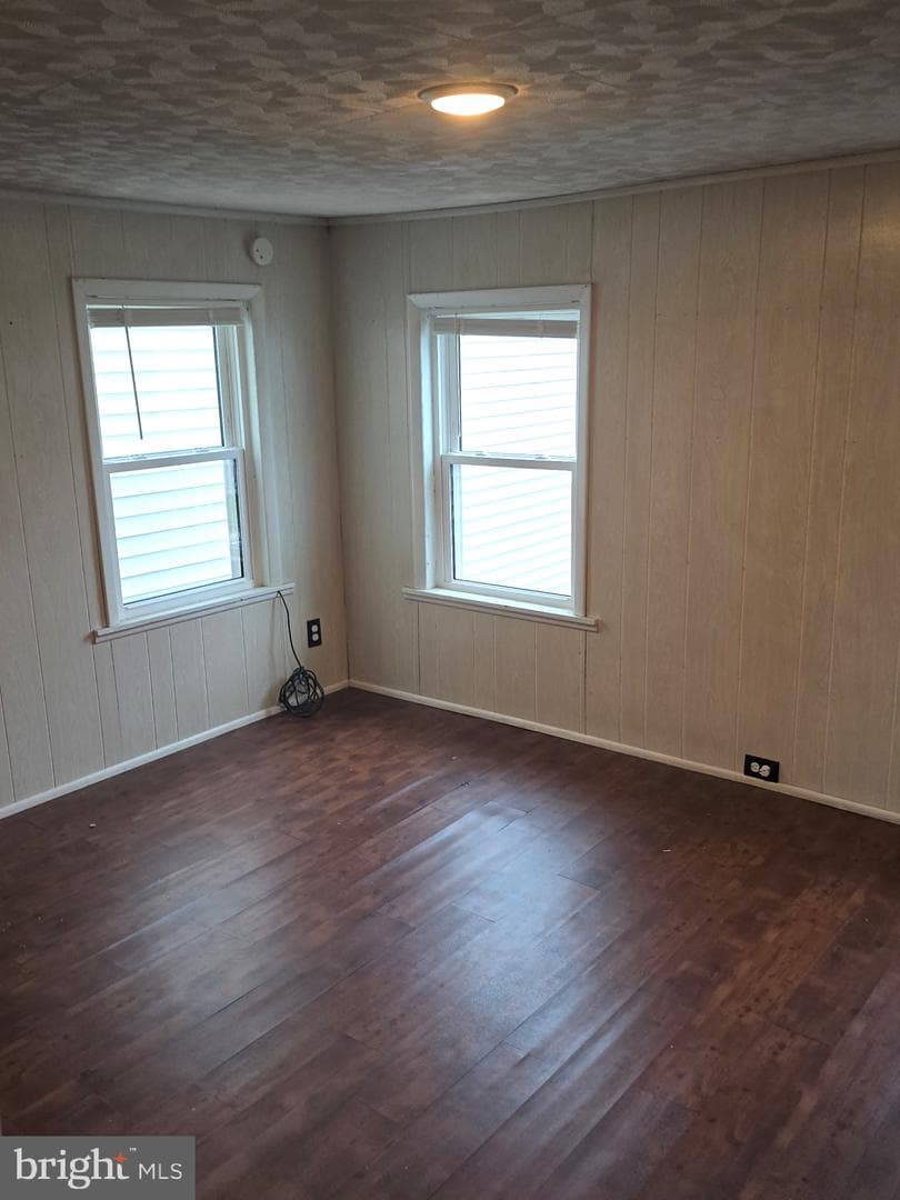 142 Arnot Street photo 7