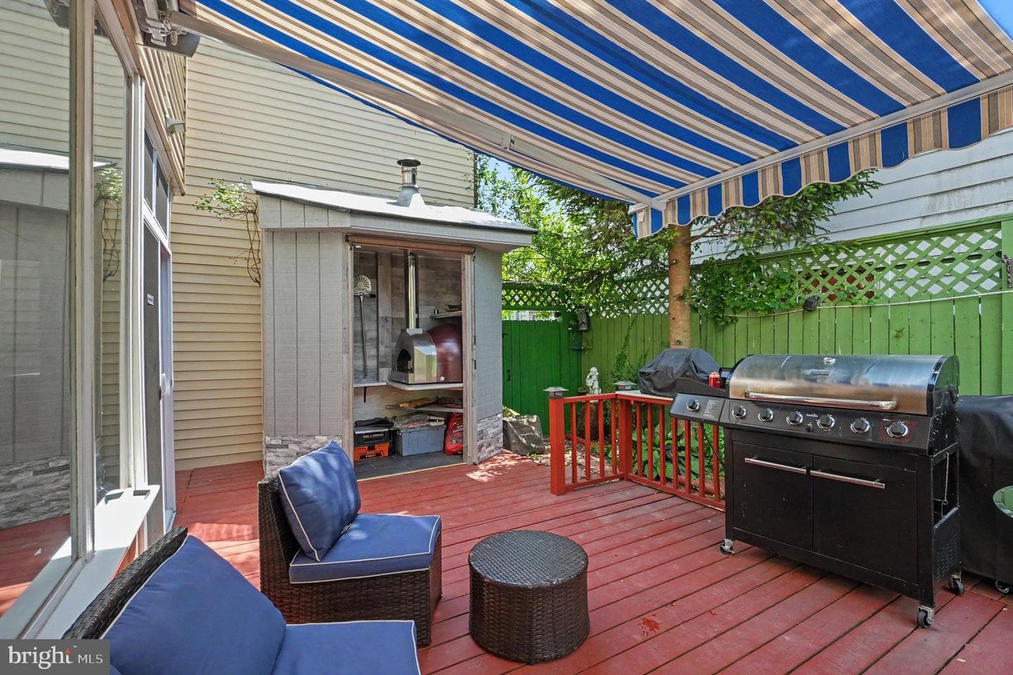 214 N Jardin Street photo 4