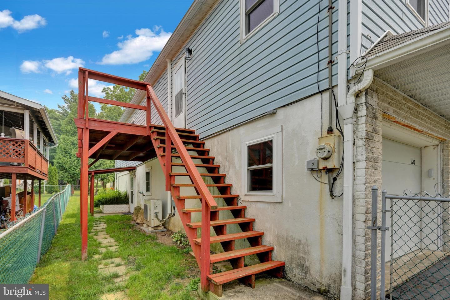 120 N Franklin Street photo 24