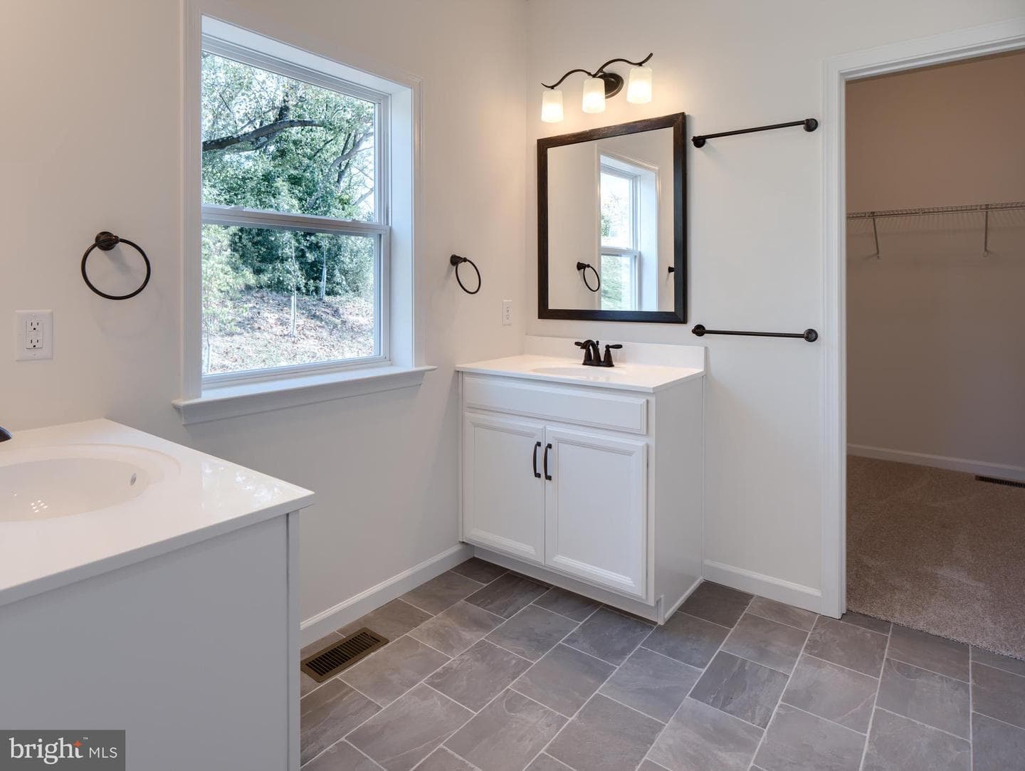 410 Darrow Road #savannah photo 11
