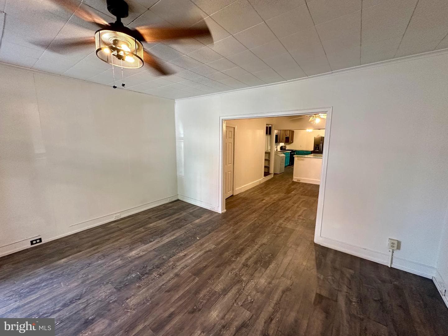 540 N Pershing Avenue photo 8