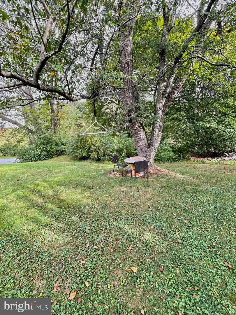 1 Valley View Road photo 37