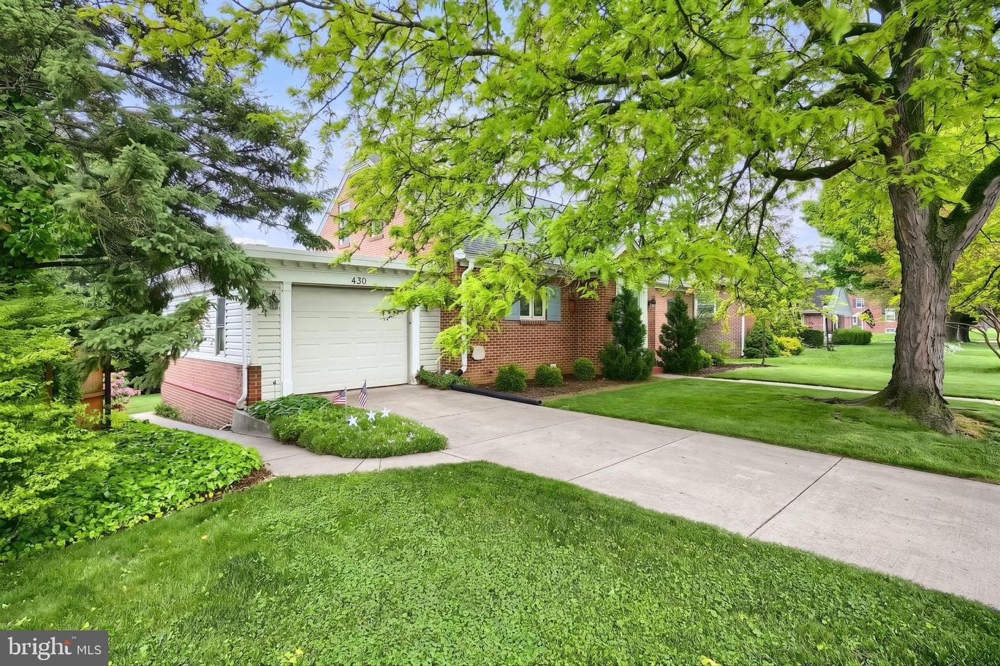 430 Baer Avenue photo 2