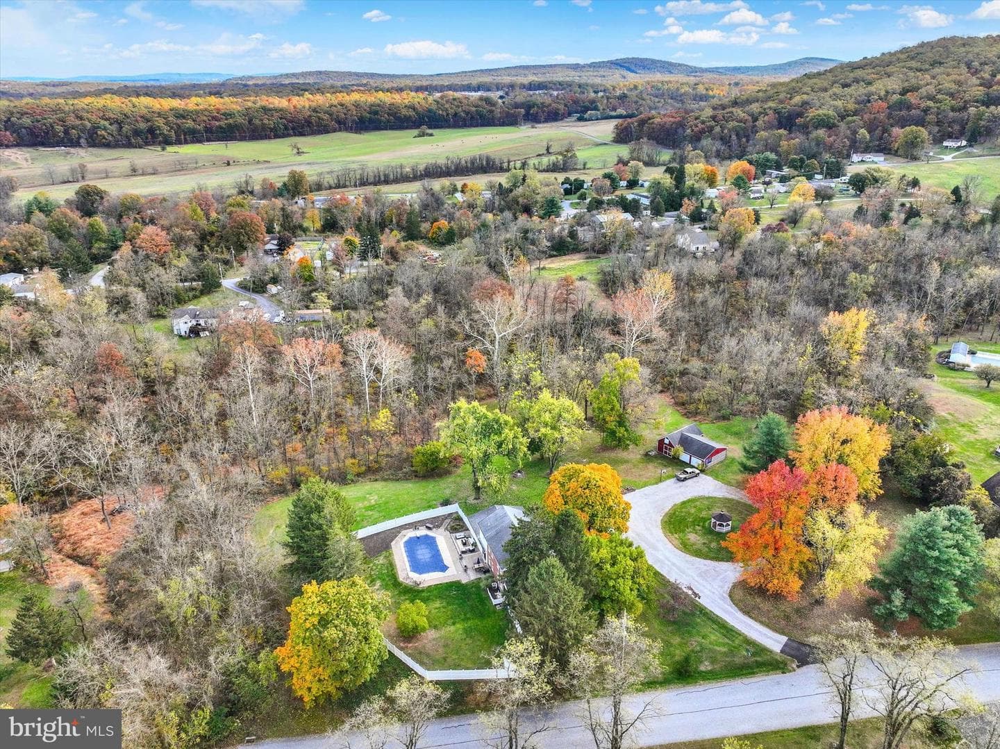 85 Redstone Drive photo 41