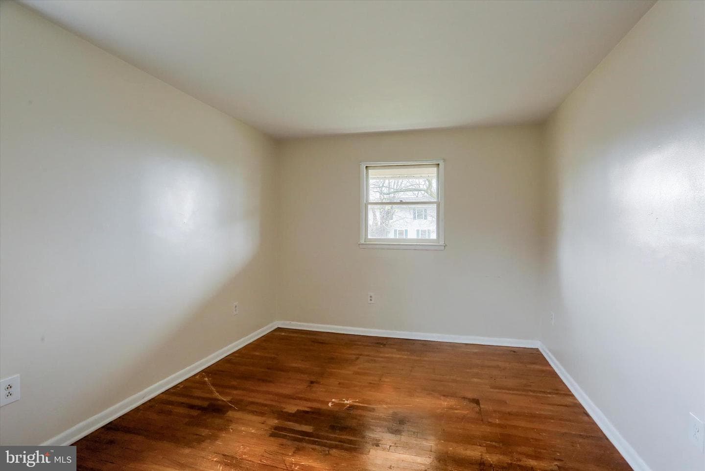 127 Spring Road photo 22