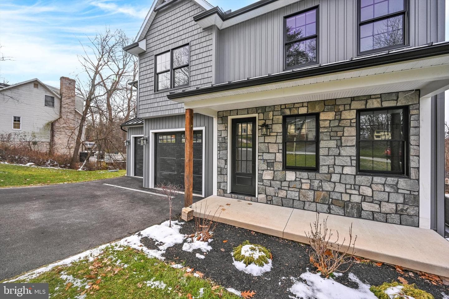 4 Pine Tree Drive photo 6