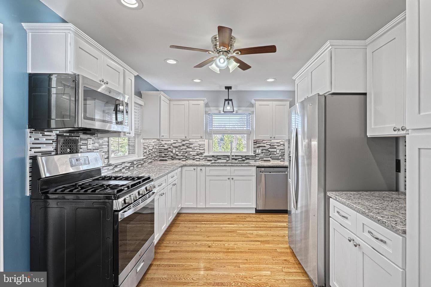 17 Charles Avenue photo 14