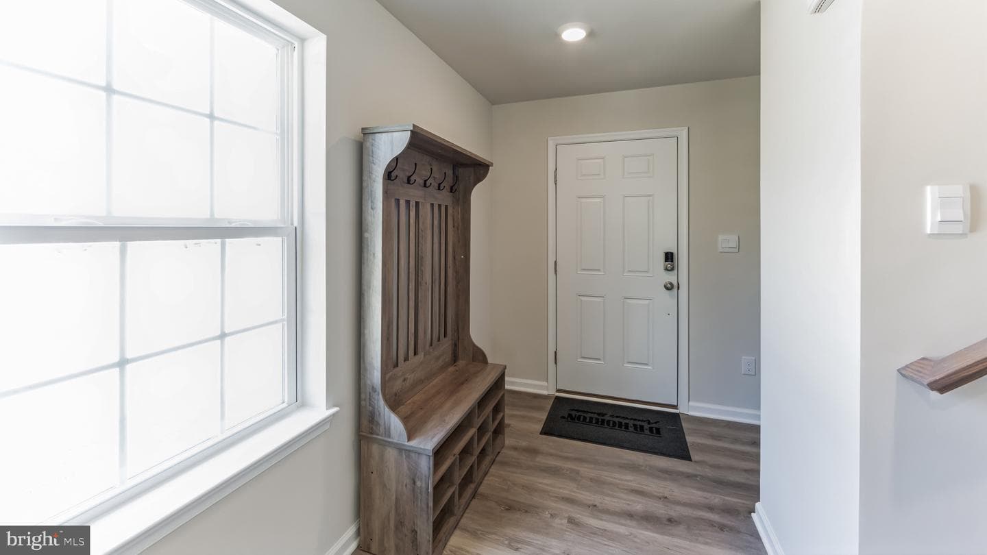 305 Grantway Drive photo 28