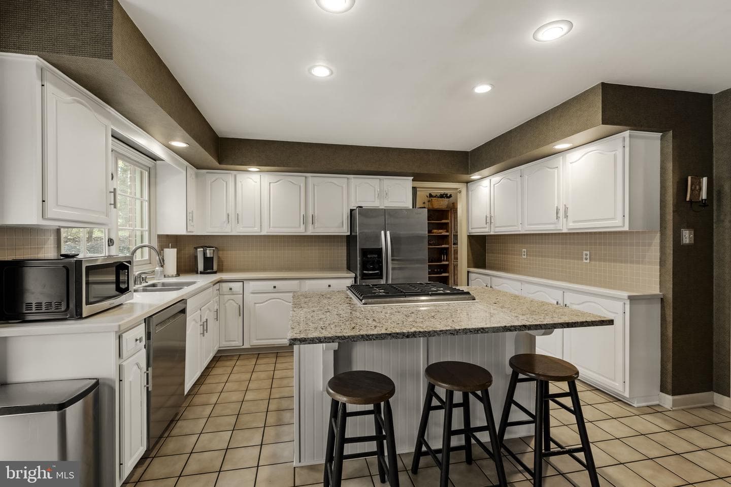 691 Marlow Drive photo 18
