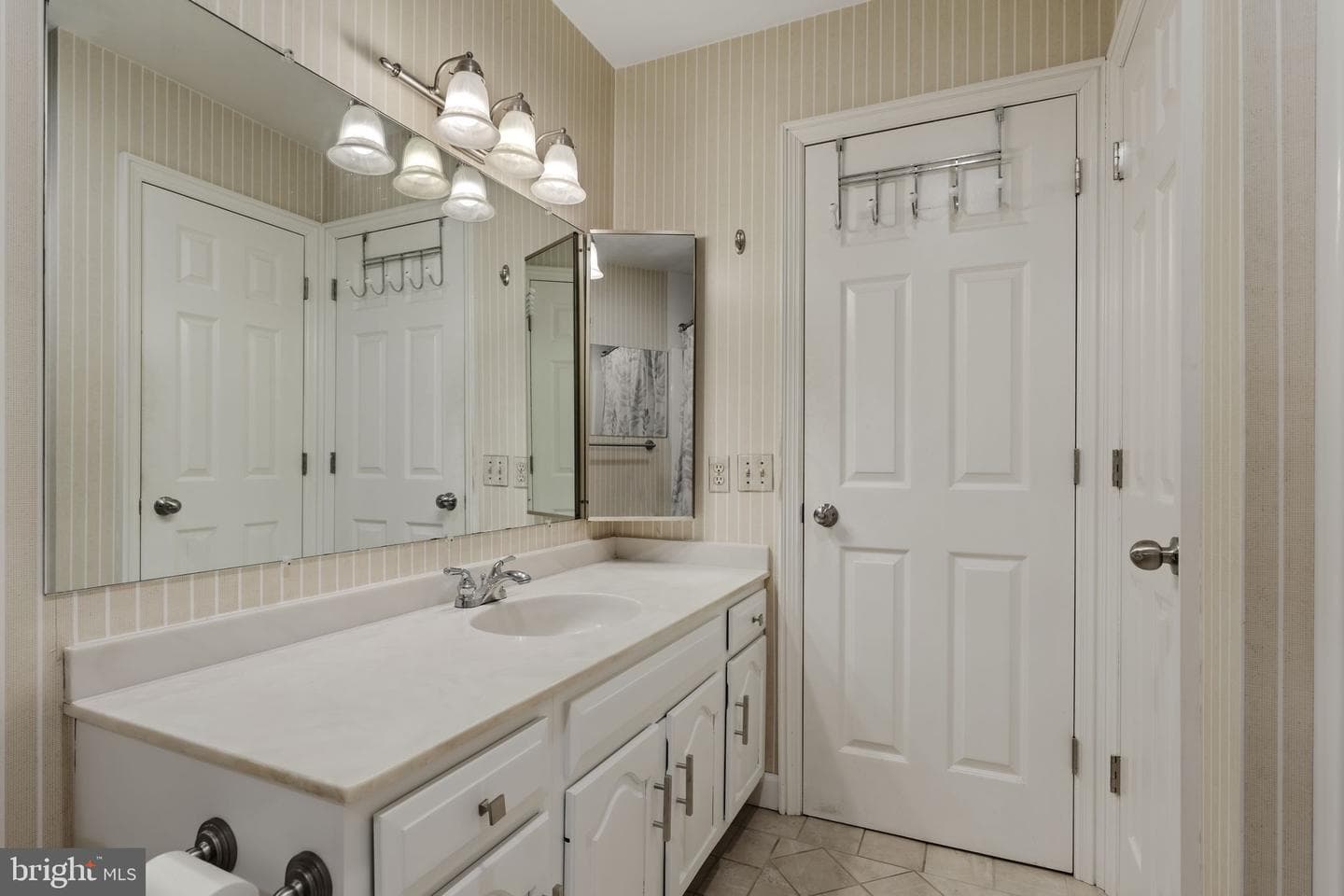 691 Marlow Drive photo 33