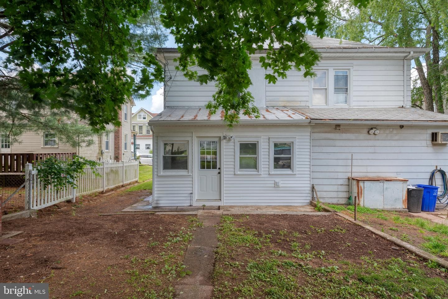 143 N 2nd Street photo 28
