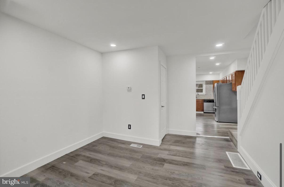 1151 E King Street photo 7