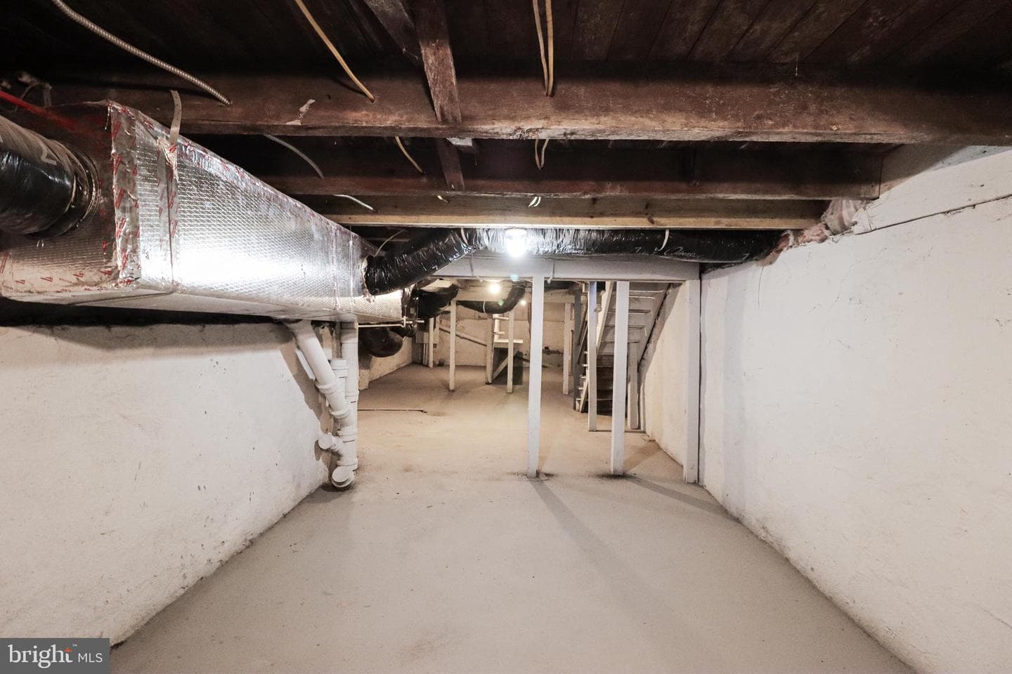 539 W King Street photo 40