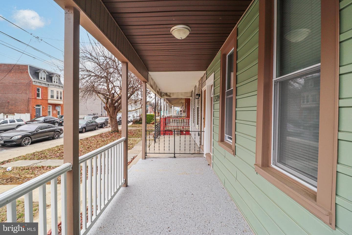 539 W King Street photo 5