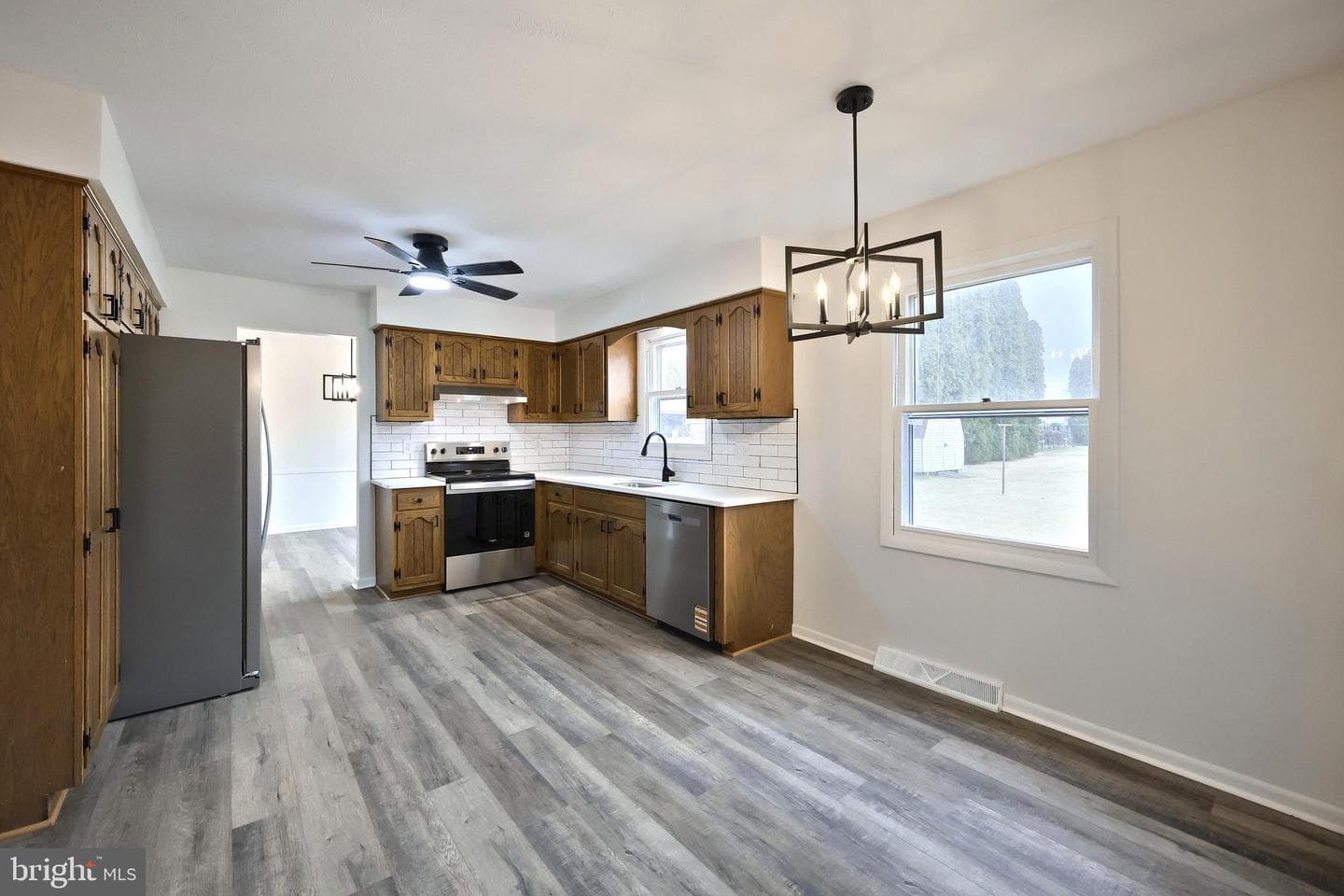 2510 Redwood Road photo 25